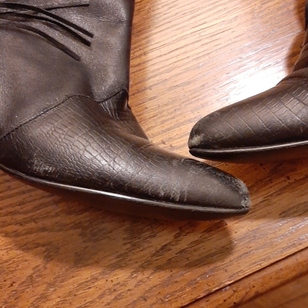 1/2 PRICE🔻Wild Pair Black Leather Ankle Boots Size  7 Vintage - Picture 8 of 9